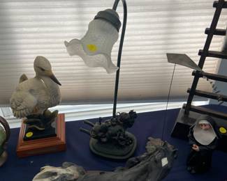 Vintage Tulip lamp with frosted shade