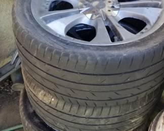 18 inch rims 
5 lug bolt pattern 