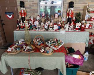 Christmas tree ornaments and Christmas decorations