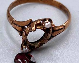 Antique 10K Gold Ring Ruby Stone