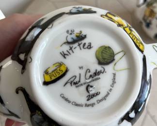 Kit- Tea Ceramic Decorative Cat Teapot