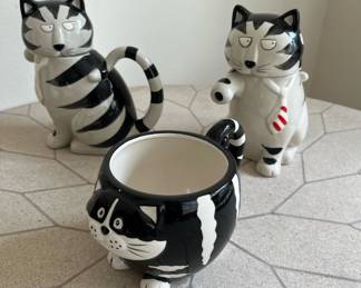 Pier 1 Chubby Cat Coffee Mug, 2 Takahashi Hand Painted Tom Cat Teapot