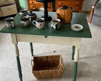 Green/White Farmhouse Style Small Kitchen Table