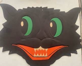 Luhrs Embossed Die Cut Cardboard Black Cat Face/Green Eyes