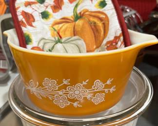 Pyrex Casserole Dish - Butterfly Gold Design