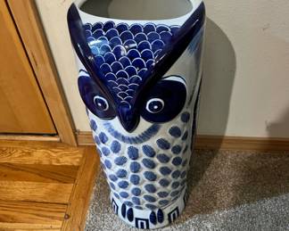 Ceramic Blue/White Owl Umbrella Stand