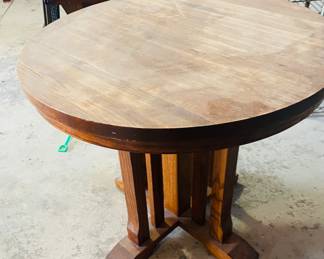 Mission coffee table $30