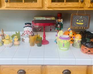 Holiday items, several Christmas items are not pictured most under $15