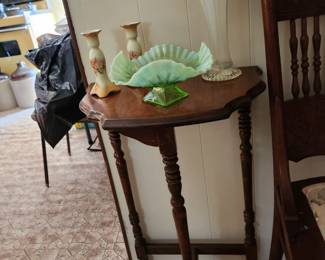 Northwood Items little half table