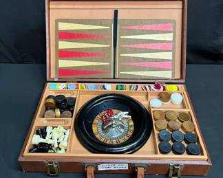 006 Vintage Gambling Game Travel Case