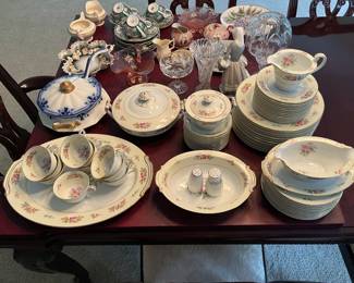 Large set of Noritake china.