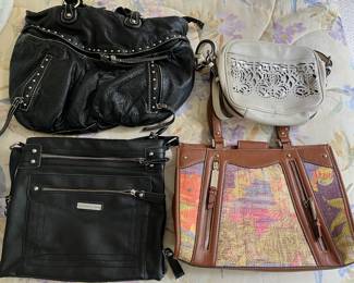 Handbags/purses.