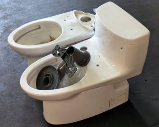 TOTO One Piece Toilet And Toilet Base