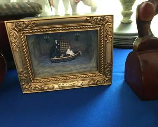 Phantom of the Opera music box w lite