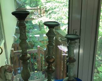 3 different sizes of pillar candles….pattern “Bella”