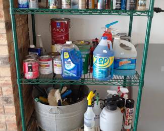 Industrial cleaning supplies 
