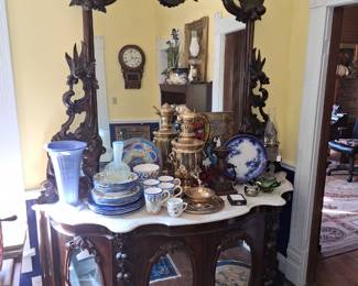 VICTORIAN ENTRANCE CABINET W/ MIRROR & LG CARVED EAGLE, ASSORTED FLOW BLUE CHINA, RUSSIAN SAMOVAR, FITZ & FLOYD DISHES