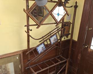 BAMBOO HALL TREE W/ TILES