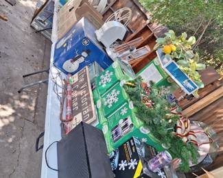 CHRISTMAS DECOR, SPEAKER