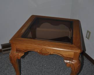 One of 2 end tables