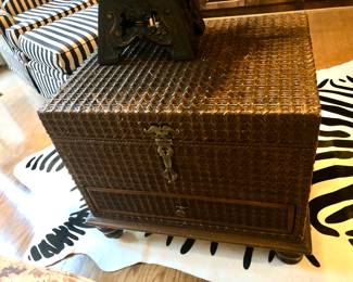 Wicker trunk style coffee table