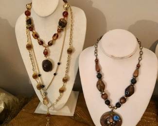 Large selection of fashion necklaces