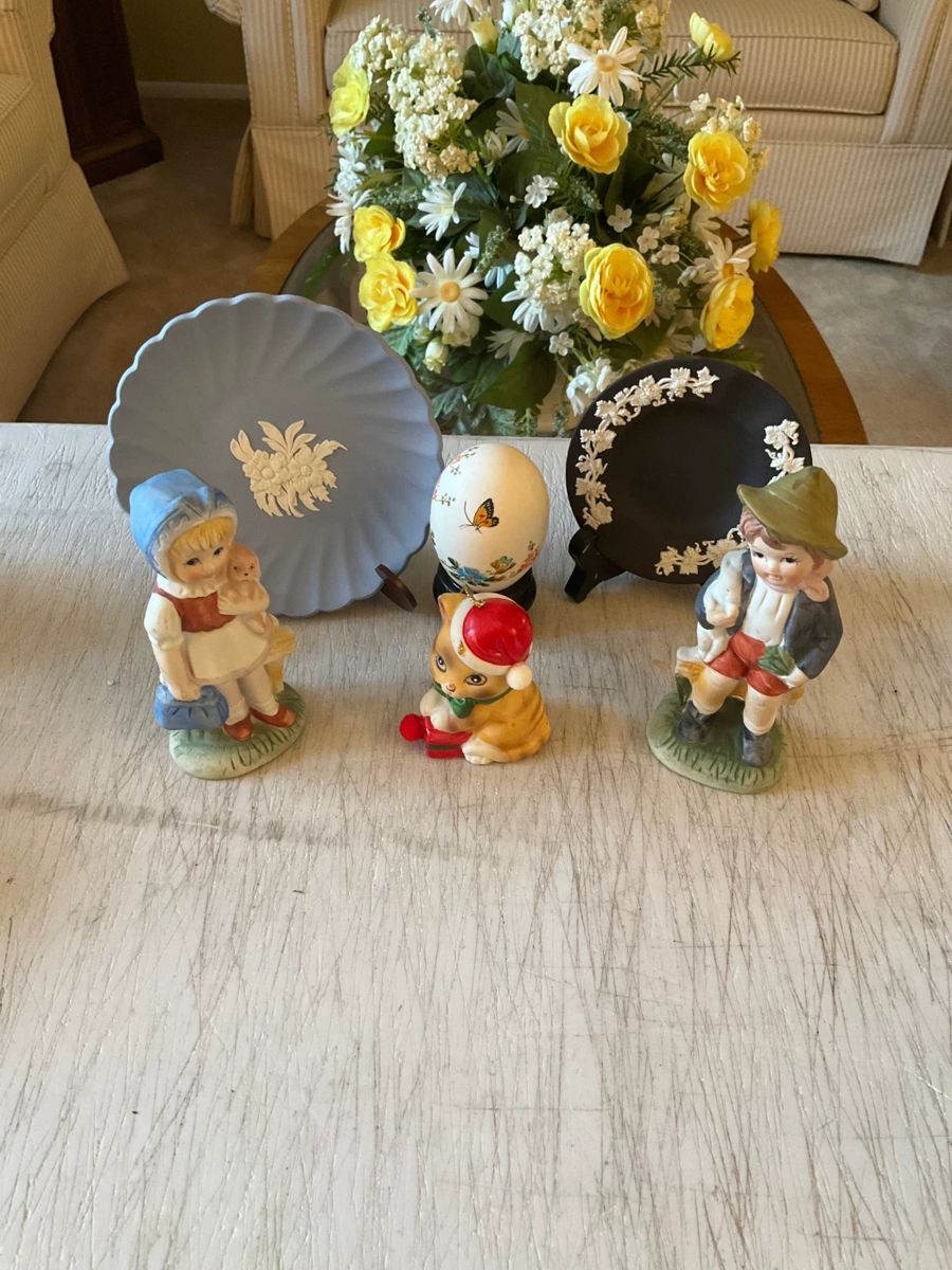 cheesequake village on line estate auction starts on 9/15/2023