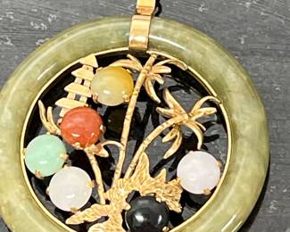  Chinese jade pendent 14 K 2 inches in diameter 