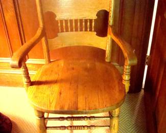 Antique oak arm chair