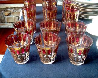 Culver Ltd. gold paneled glasses