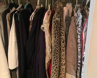 Ladies clothes sizes from 10 to 3x  some vintage 