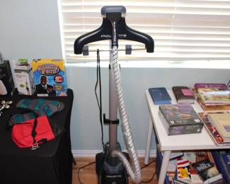 Rowenta compact steamer/valet