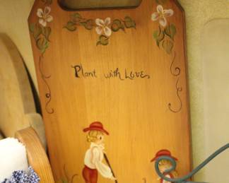 Vintage cutting board - hand painted