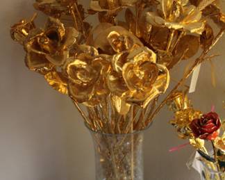 24k decorated roses