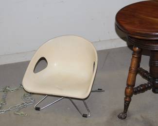Vintage child's seat