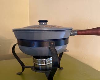 Fondue Pot
