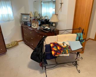 quilt racks purses lamps 