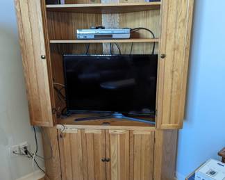 Corner TV stand