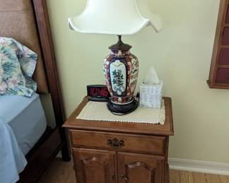 Ethan Allen nightstand pair