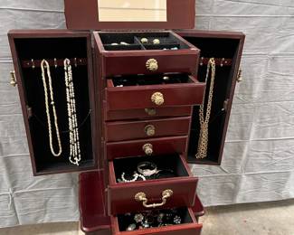 Jewelry Cabinet With Jewelry