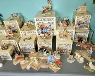 Schmid Lowell Davis animals