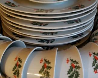 ALCO Mistletoe Christmas china