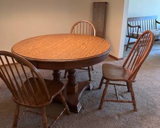 dining table and chairs kitchen table