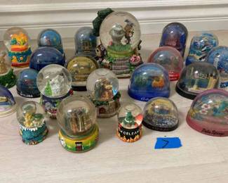 Mixed Vintage Snow Globe Collection