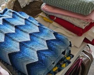 Vintage blankets, fabrics & linens