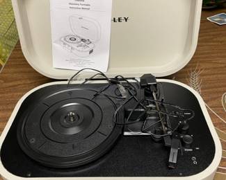 Crosley portable record player (plays 33 LPs, 45s & 78s)