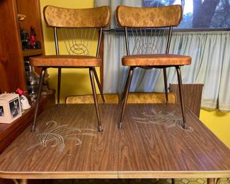 vintage kitchen table with 2 chairs