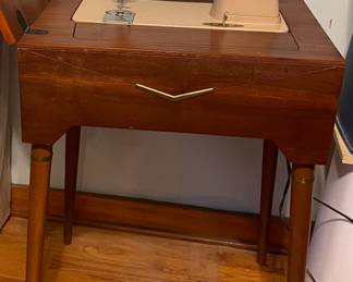 Singer 503A "Rocketeer" machine w/cabinet
