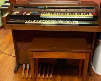 thomas organ lighted