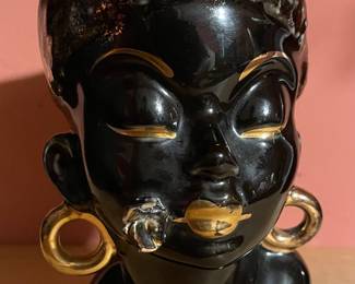 black head vase wrose